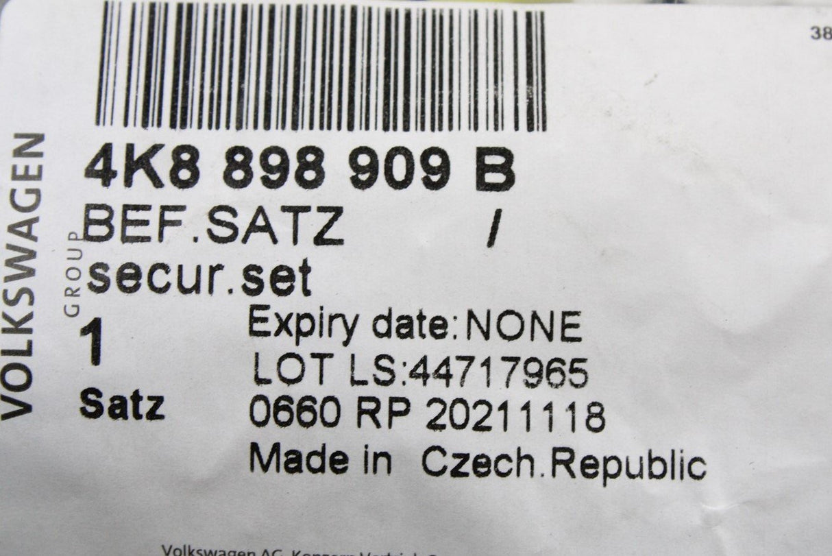 Audi RS6 RS7 2020-on side skirt trim clip set 4K8898909B