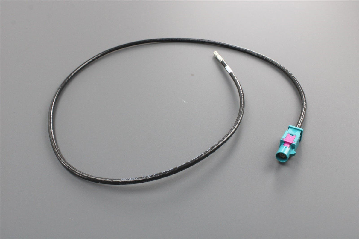 Audi A8 Q8 R8 RS3 aerial adapter wire for infotainment system 000098714B, view 1