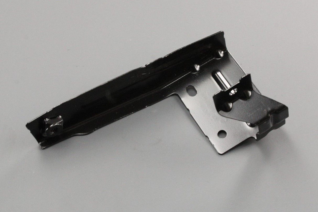 VW Passat Estate B8 2015-2024 luggage blind bracket (right) 3G9868550