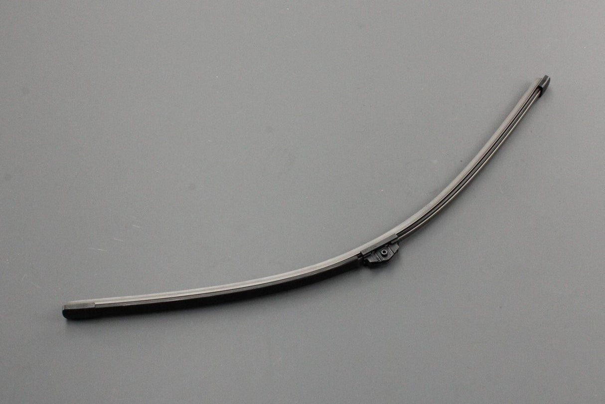 Audi Q8 SQ8 RSQ8 wiper blade (rear) 4M8955425E