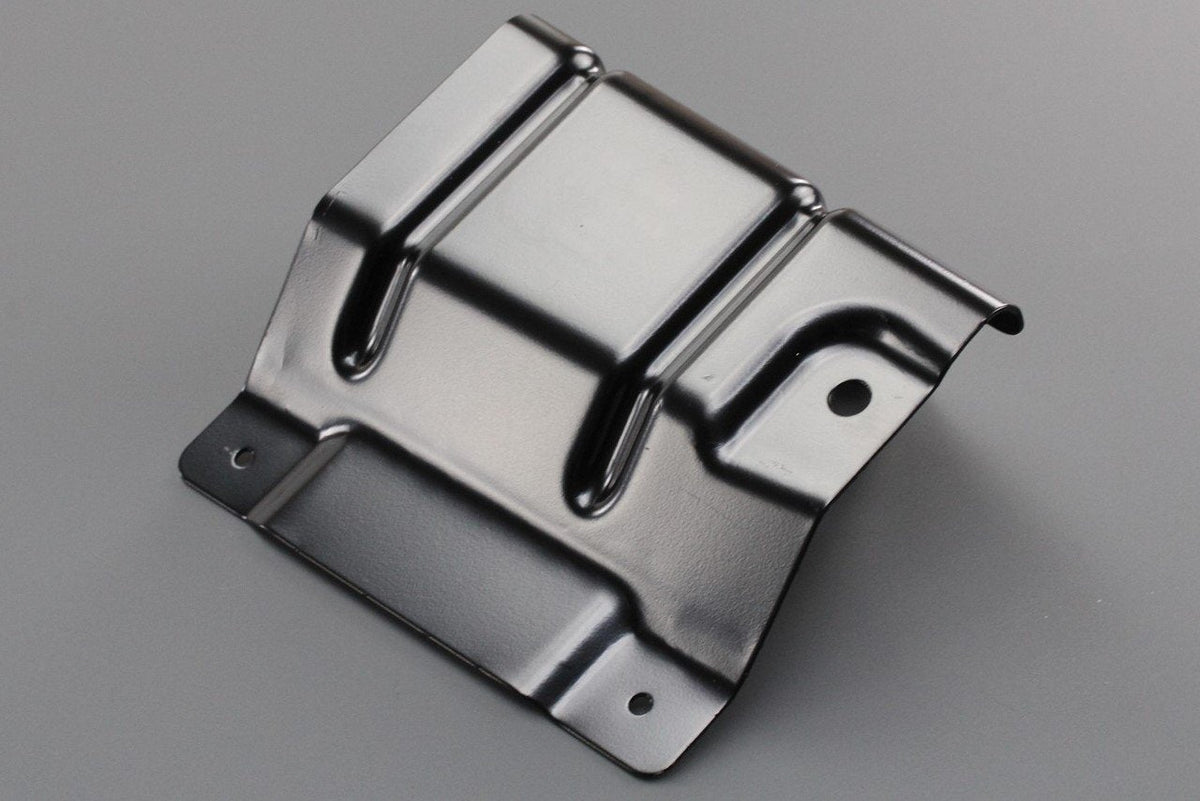 Audi Q2 2017-on front wing attachment bracket (left) 81A821469, view 1
