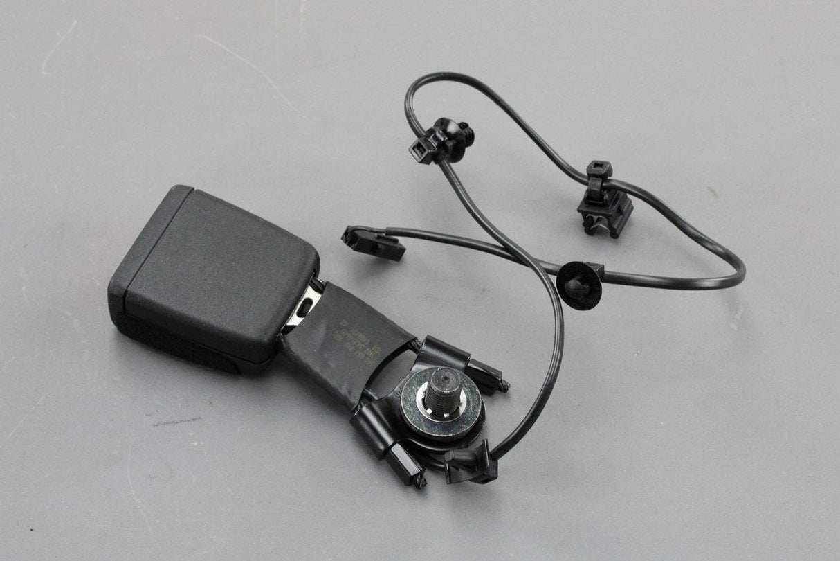 Skoda Kodiaq SEAT Tarraco seat belt latch (rear centre) 565857740 MNB