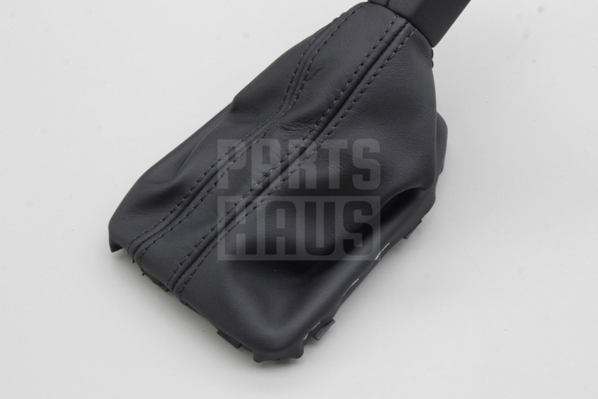 Audi A1 2019-on gearstick knob & gaiter (automatic) 82C713139B TAH