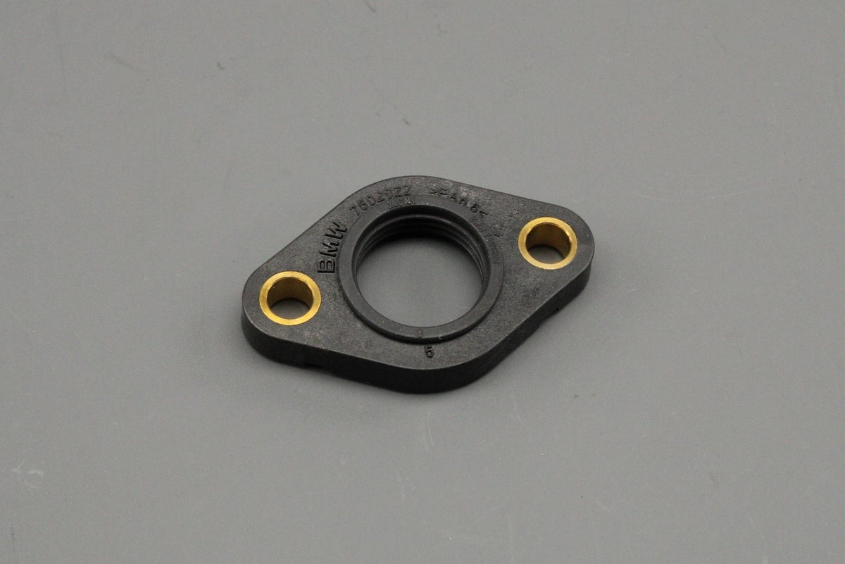 BMW engine cylinder head cover gasket flange 11377502022, view 1