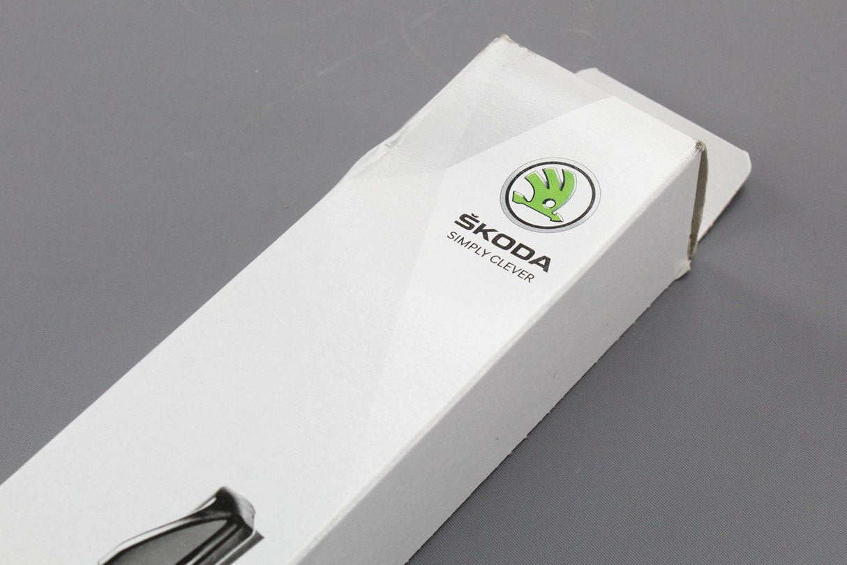 Skoda Rapid SEAT Toledo 2013- 1 set of aero wiper blades RHD 5JC998001