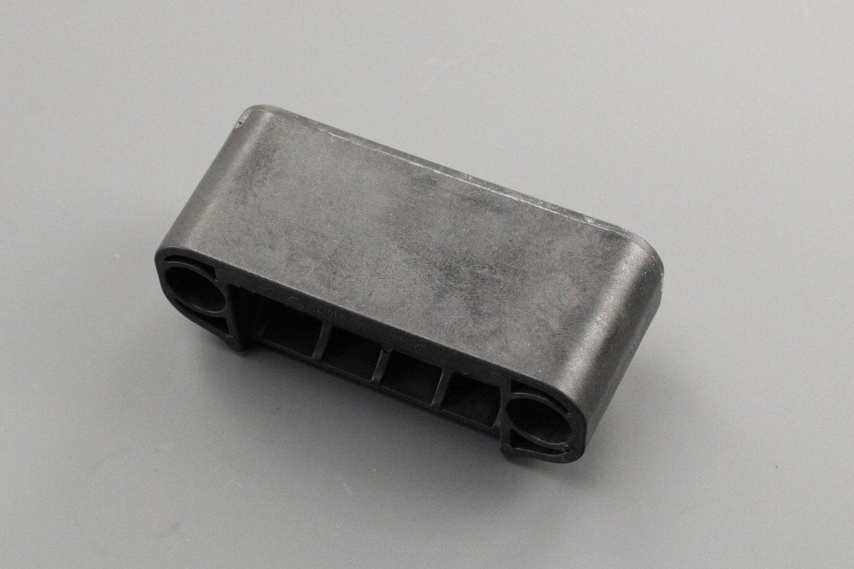 Audi Q7 Q8 VW Touareg jacking point socket (front) 4M0802845C