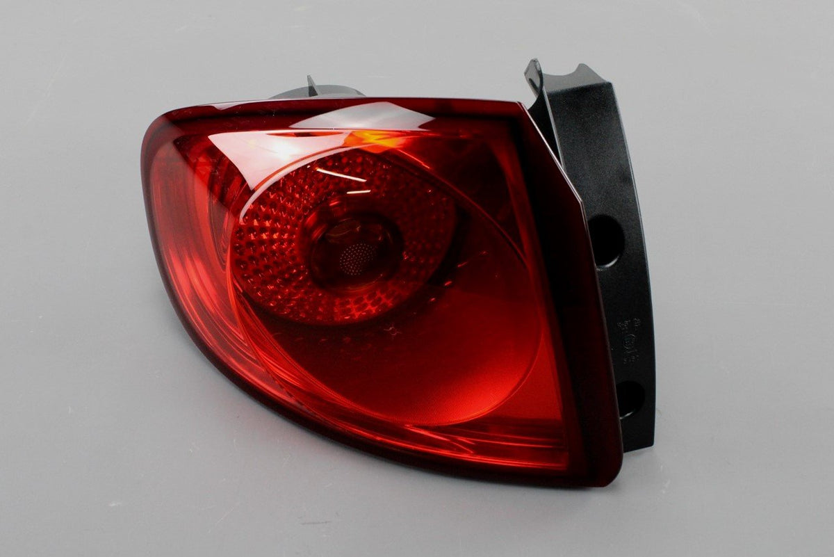 SEAT Altea 2007-2015 rear tail light unit (left) 5P0945111F 9B9, view 1