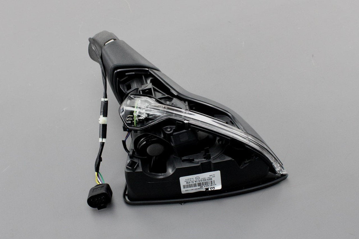 SEAT Leon 5F 13-20 exterior wing mirror housing (right) 5F2857508N 9B9