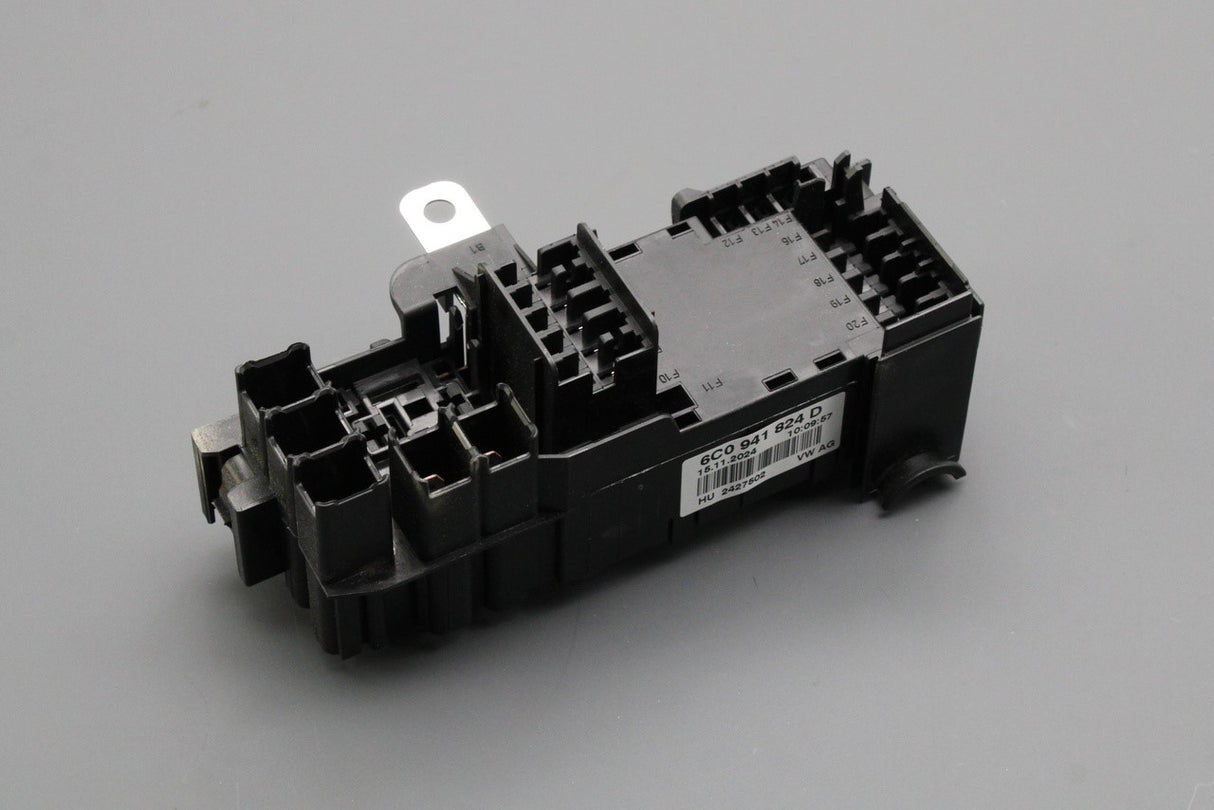 VW Polo 6C Audi A1 Skoda Fabia SEAT Ibiza fuse holder 6C0941824D