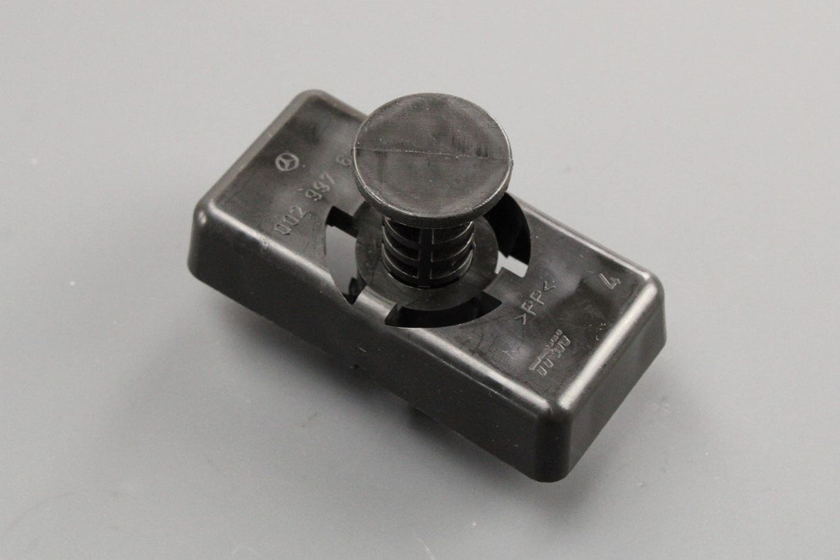 Mercedes-Benz jacking point block pad A0029976186