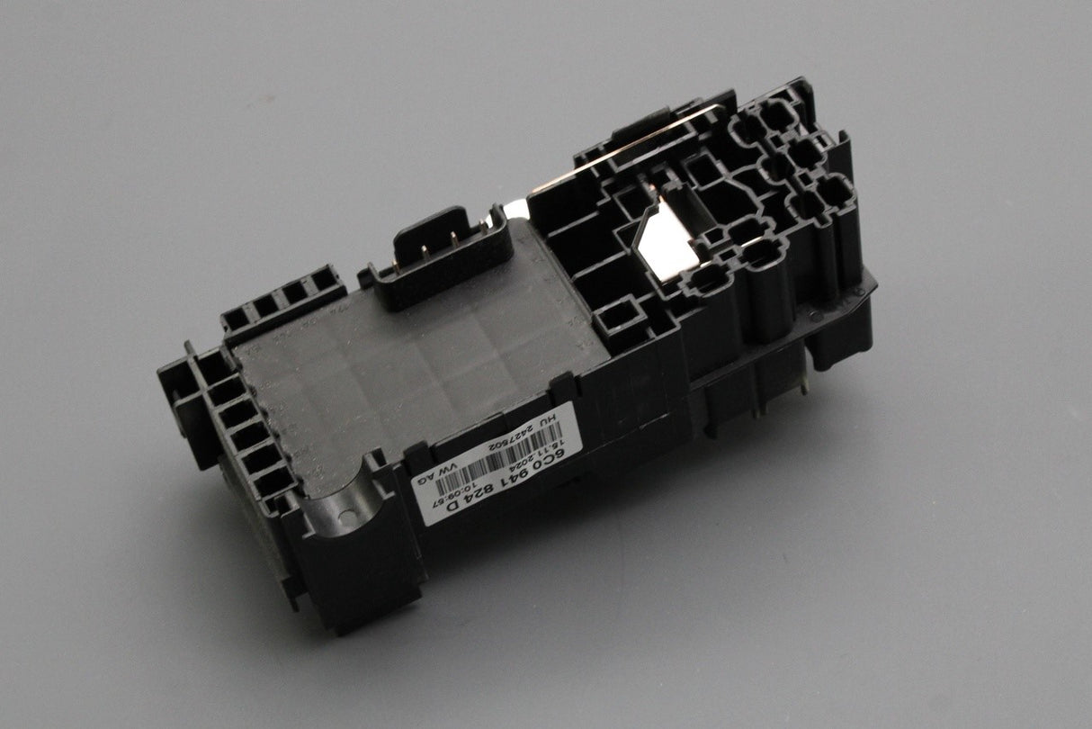 VW Polo 6C Audi A1 Skoda Fabia SEAT Ibiza fuse holder 6C0941824D