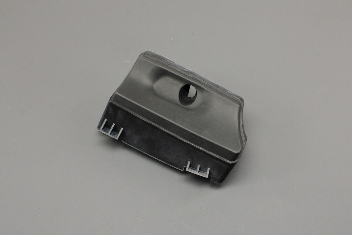 Audi A3 Cabriolet 8P 2008-13 rear roof support piece (left) 8P7813209B, view 1