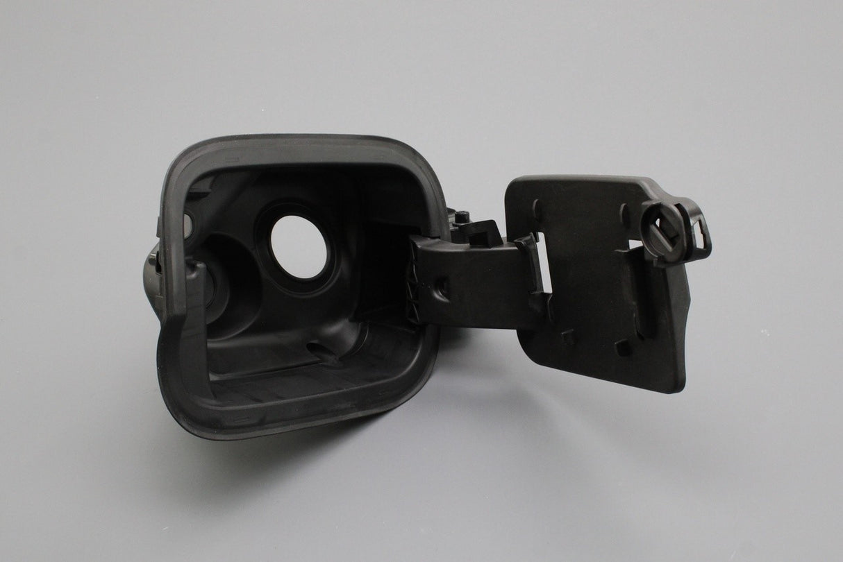 Skoda Superb Saloon 2024-on fuel filler flap (petrol) 3P3809702