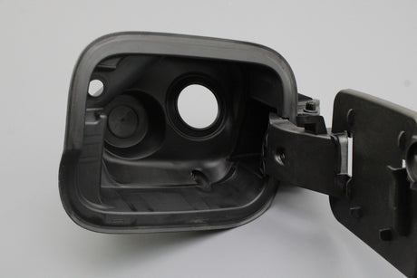 Skoda Superb Saloon 2024-on fuel filler flap (petrol) 3P3809702