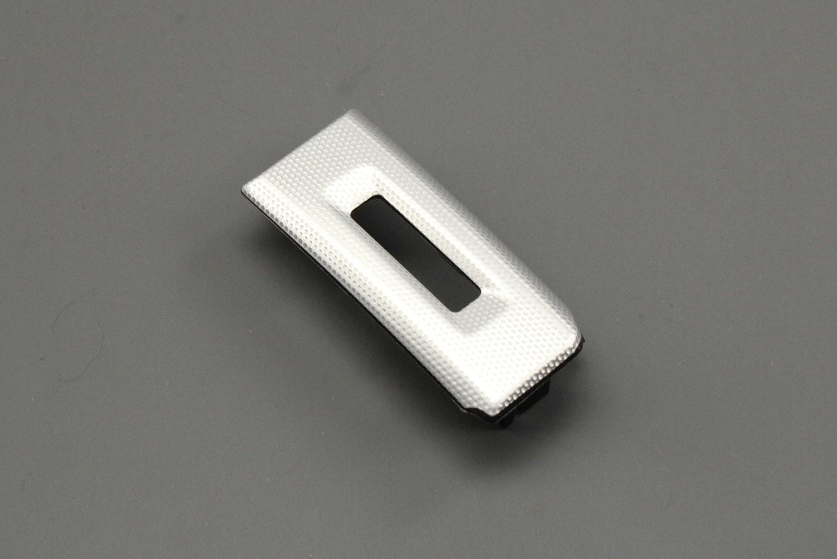 Range Rover Evoque 2012-2018 air vent bezel trim (centre left) LR093921, view 1