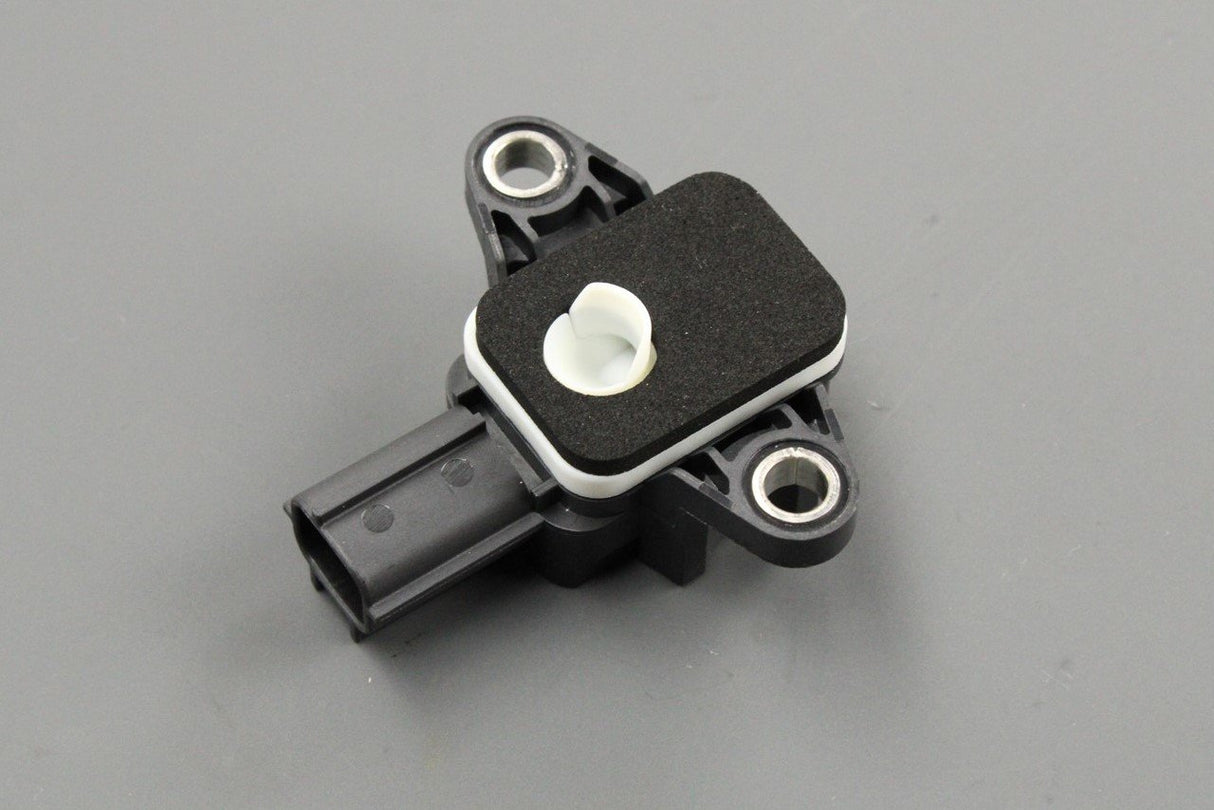 Audi A3 TT RS3 RS4 SEAT Exeo airbag crash sensor 8P0955557