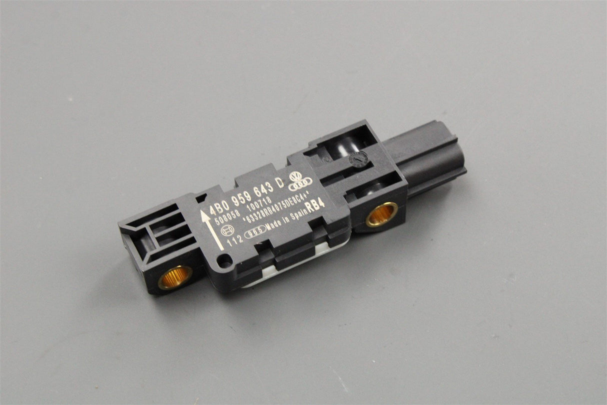 Audi A3 A8 R8 RS3 2002-2015 crash sensor 4B0959643D
