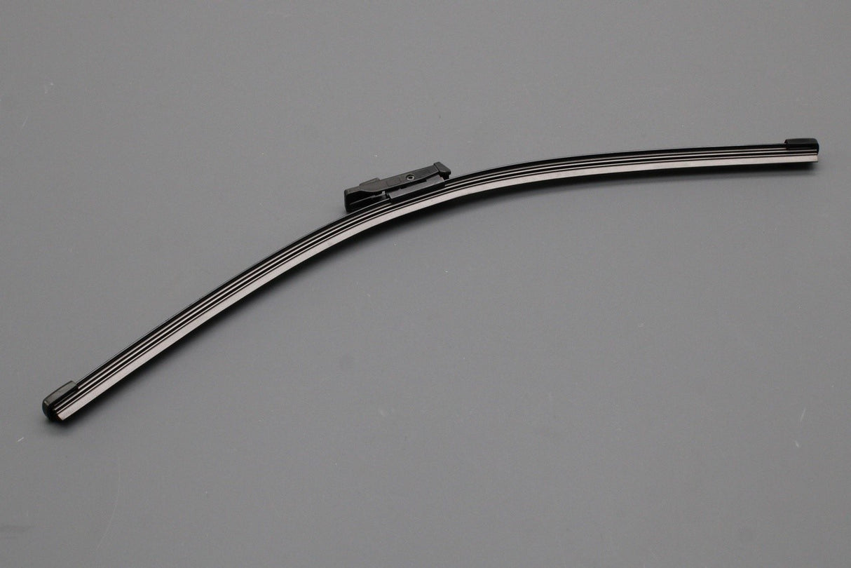 Skoda Superb Estate/Combi 2015-2024 wiper blade (rear) 3V9955425A