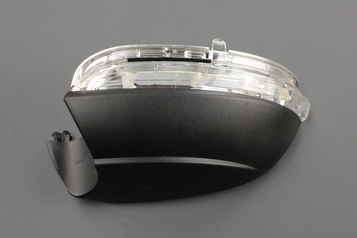VW Beetle Passat B7 B8 Scirocco wing mirror indicator (left) 3C8949101D