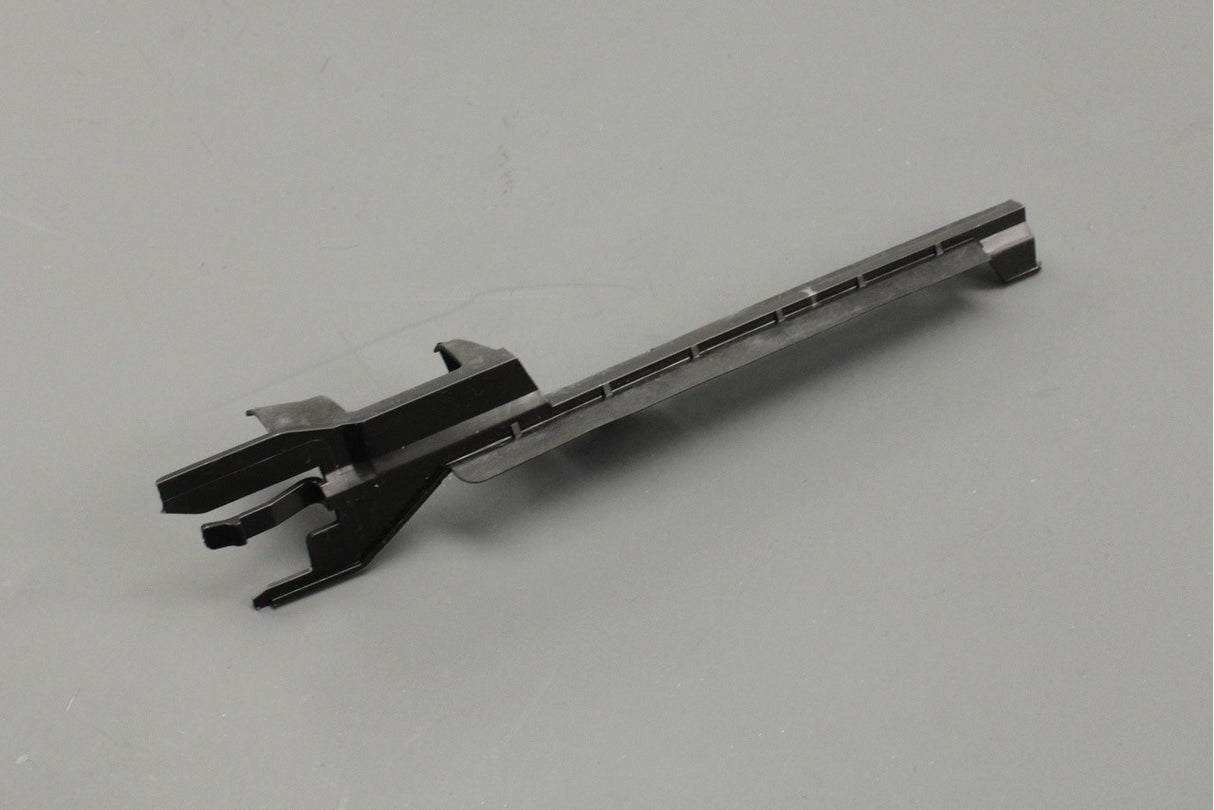 VW Golf Tiguan Skoda SEAT 2013-on radiator seal trim (right) 5G0121332H
