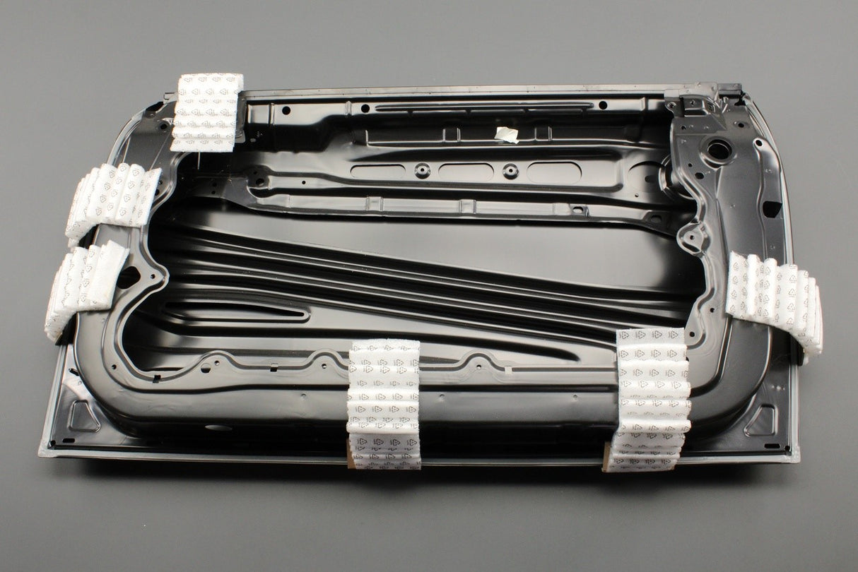BMW MINI R55 R56 R57 R58 R59 05-15 door panel (front right) 41009628768