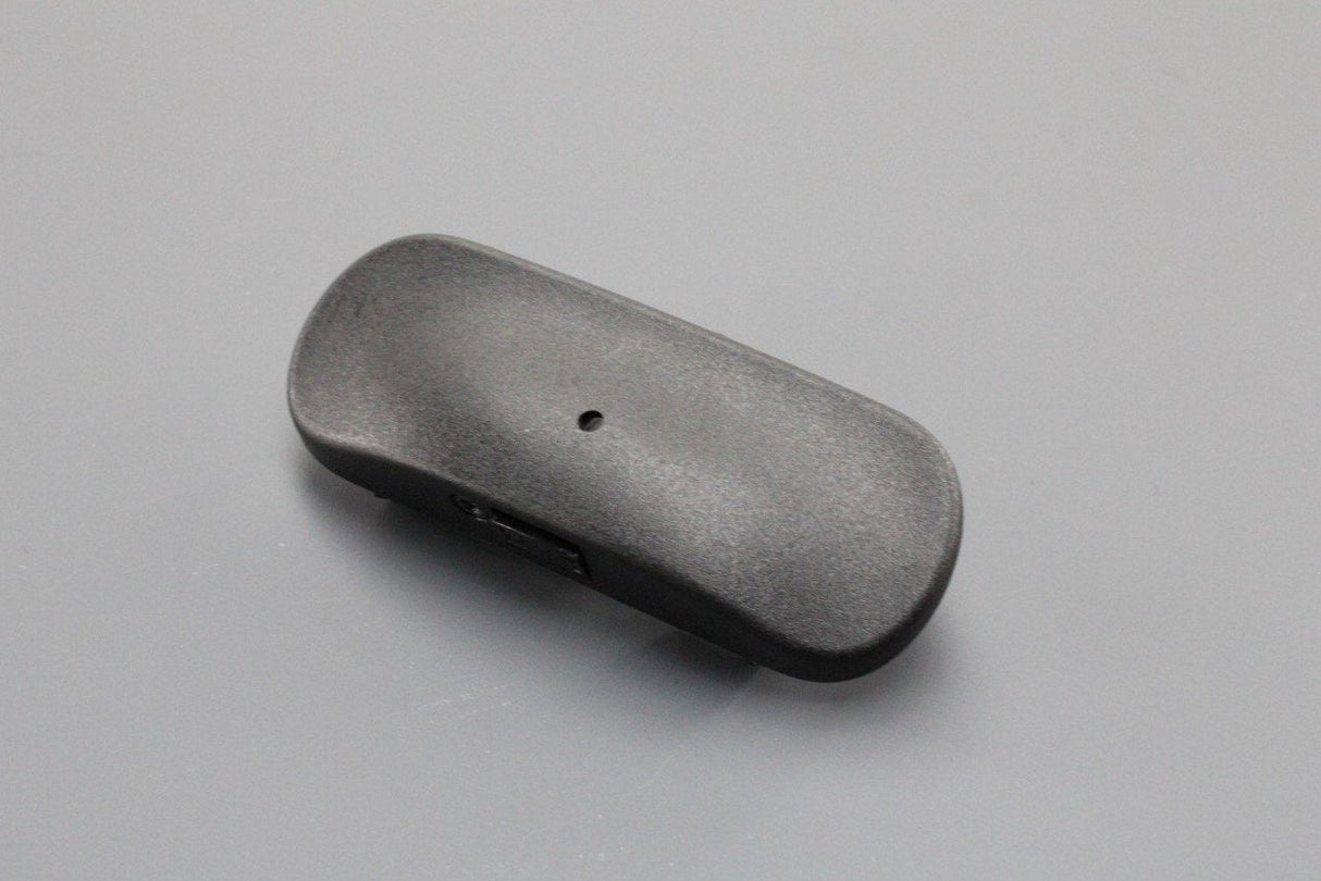 Audi A6 RS6 driver front heated washer jet nozzle (left) 4G0955987A