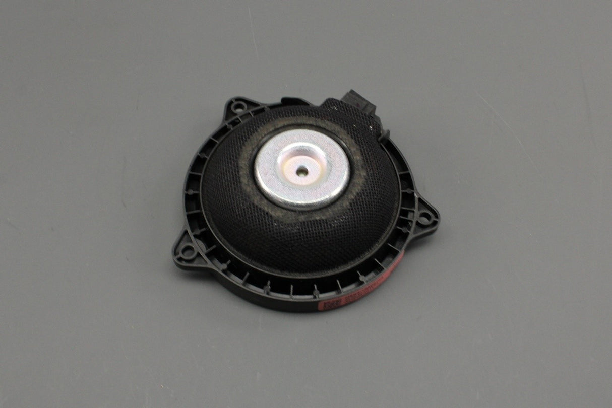 Range Rover 2022-on Sport 2023-on mid-range speaker LR151882