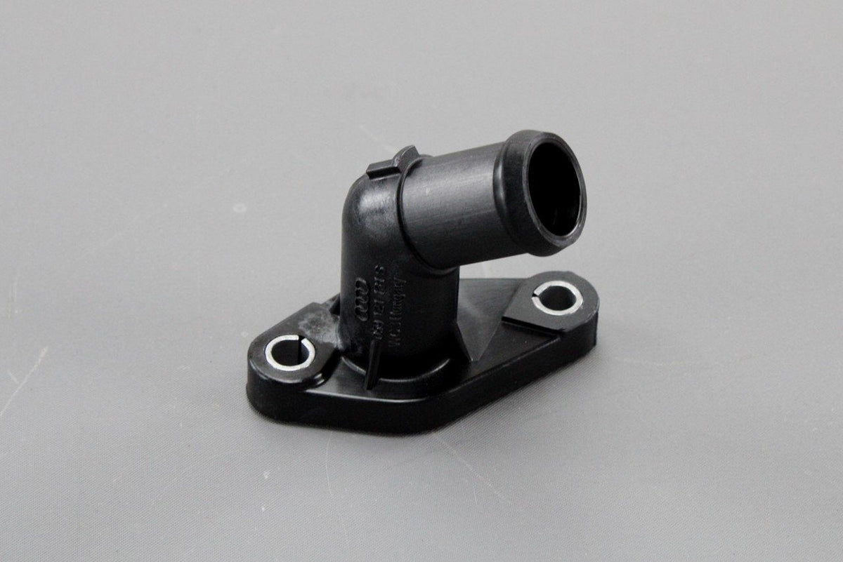VW Touareg Audi A4 A6 Q5 Q7 2015-On Coolant pipe for 3.0 TDI 059121131S, view 1