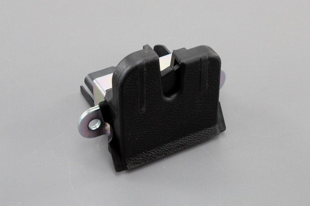 VW Golf MK7.5 Beetle 2017-2021 rear boot lid lock 5G6827505B 9B9