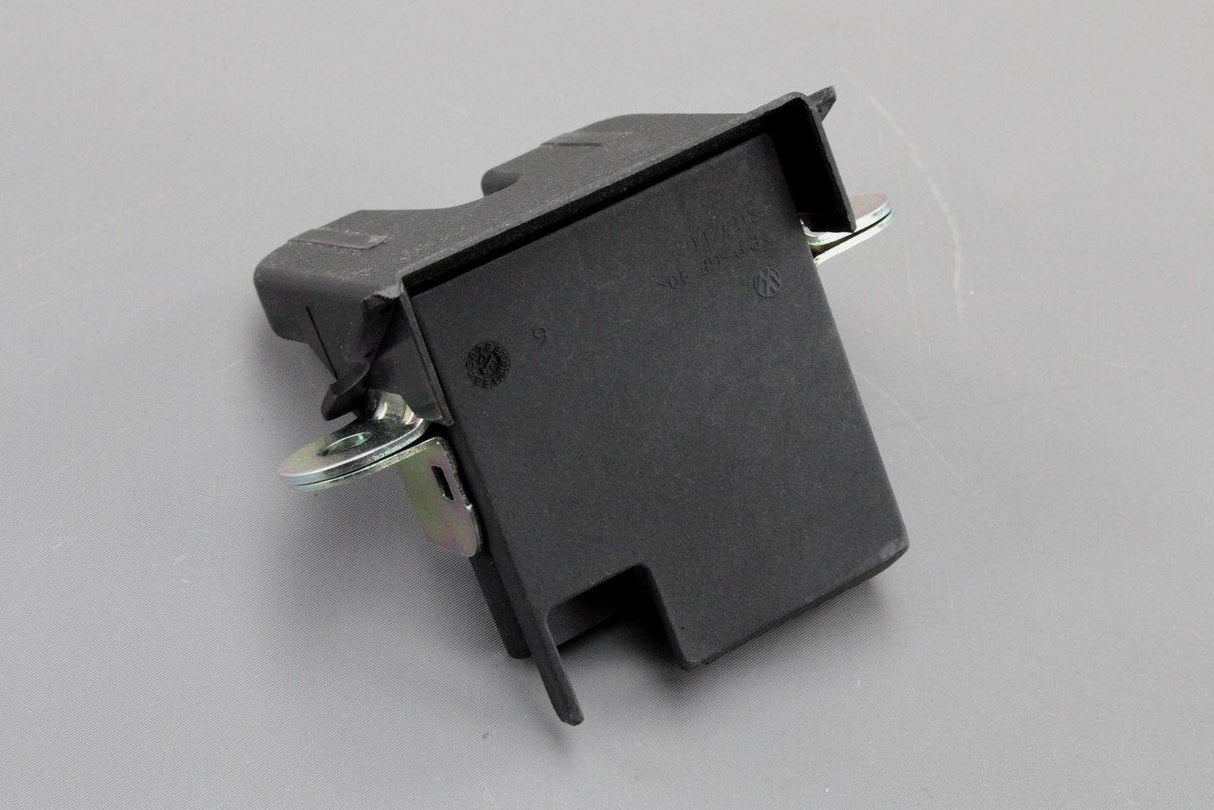 VW Golf MK7.5 Beetle 2017-2021 rear boot lid lock 5G6827505B 9B9