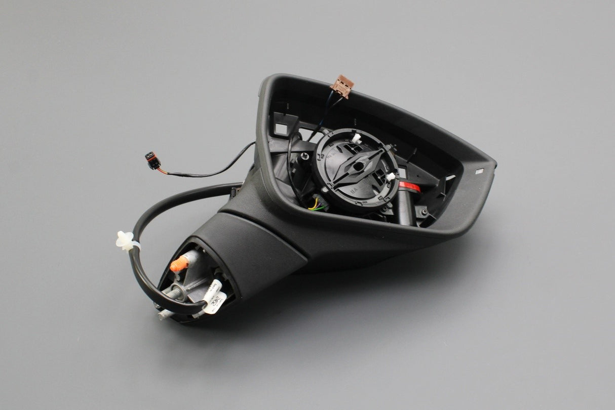 SEAT CUPRA Ateca 2016-on wing mirror housing (right) 577857508BL 9B9