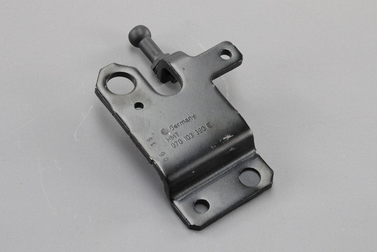 VW Touareg 2006-10 2.5 TDI engine cover mount bracket 070103388B