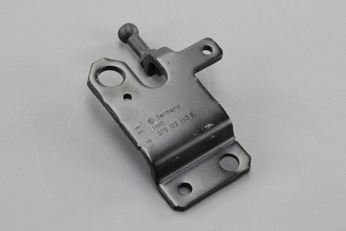 VW Touareg 2006-10 2.5 TDI engine cover mount bracket 070103388B, view 1