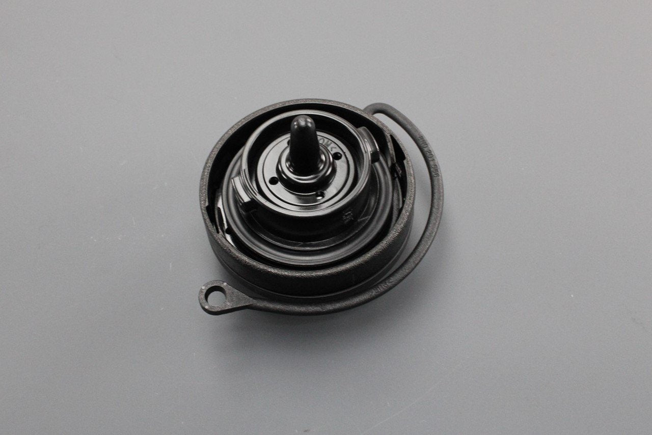Audi A6 RS6 SEAT Ateca Formentor Leon fuel filler screw cap