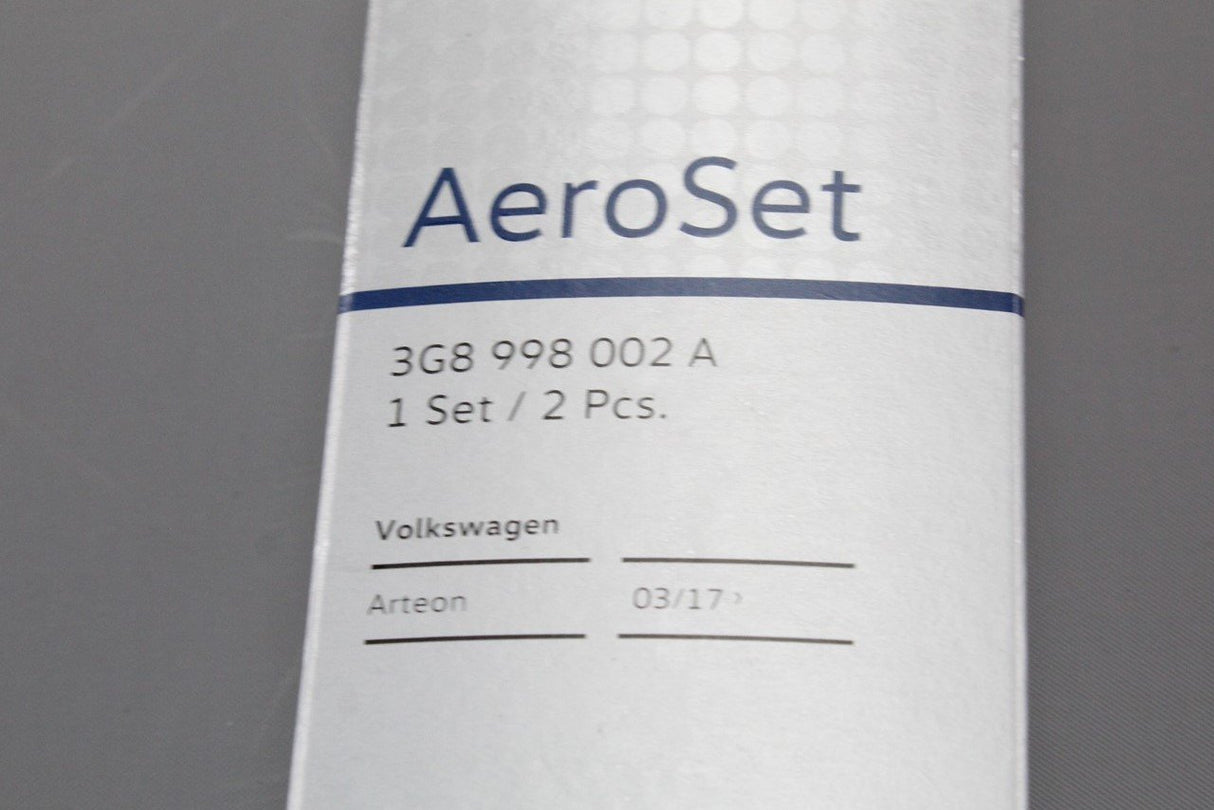 VW Arteon 2017-on front windscreen wiper blades RHD 3G8998002A