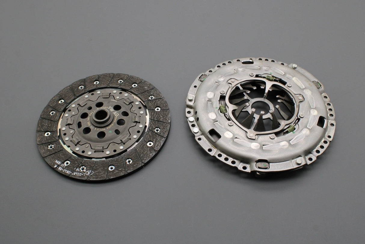 VW Golf Audi A3 Q2 SEAT Skoda 1.4 TSI clutch & pressure plate 04E141015K