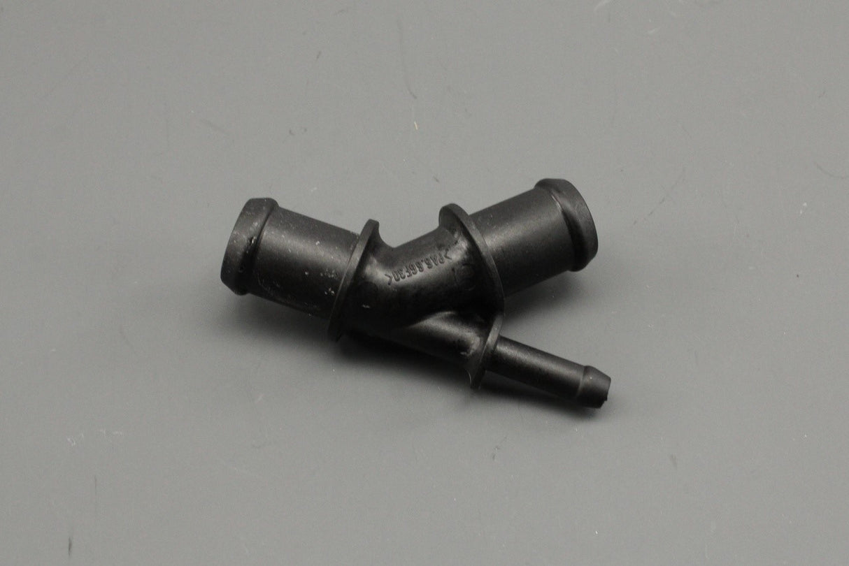 VW Polo GTI Transporter T5 Audi SEAT Skoda coolant flange 1J0121087D