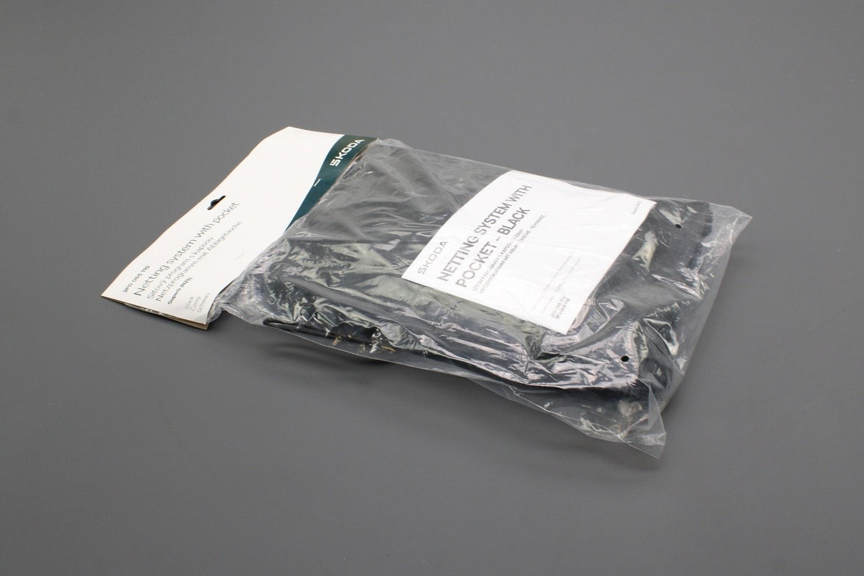 Skoda Superb Estate 2024-on luggage compartment storage nets 3P0065110