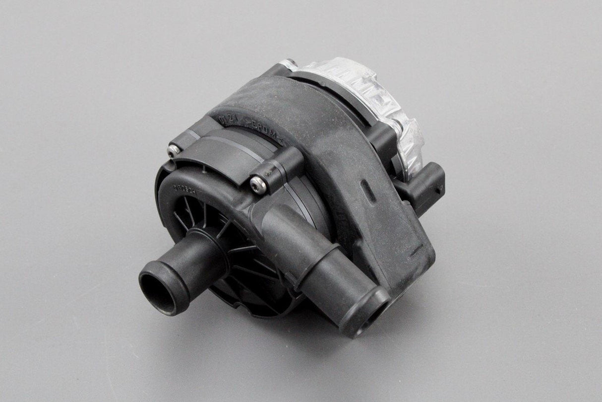 VW Audi Golf MK7.5 Tiguan A3 additional coolant pump Bosch 04L965567B