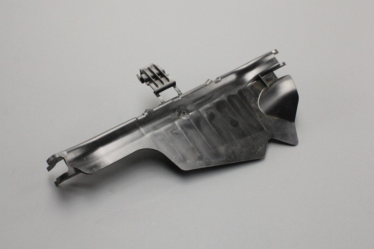 Audi A5 S5 RS4 e-tron GT lower arm stone guard (rear right) 8W0505562B