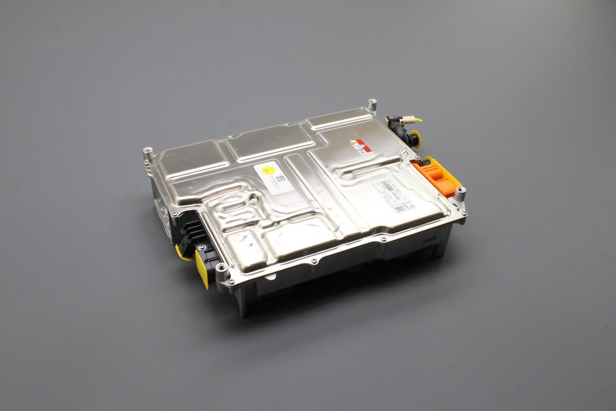 Audi Q4 e-Tron Skoda Enyaq 21-on high voltage battery charger 1EA915685Q