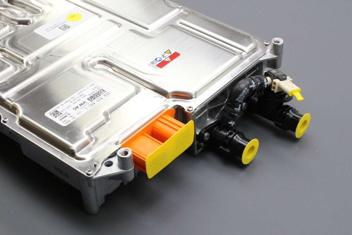 Audi Q4 e-Tron Skoda Enyaq 21-on high voltage battery charger 1EA915685Q