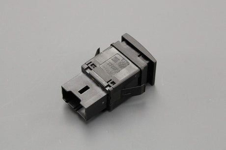 VW Polo 9N 9N3 2002-2008 hazard light switch 6Q0953235A 9B9