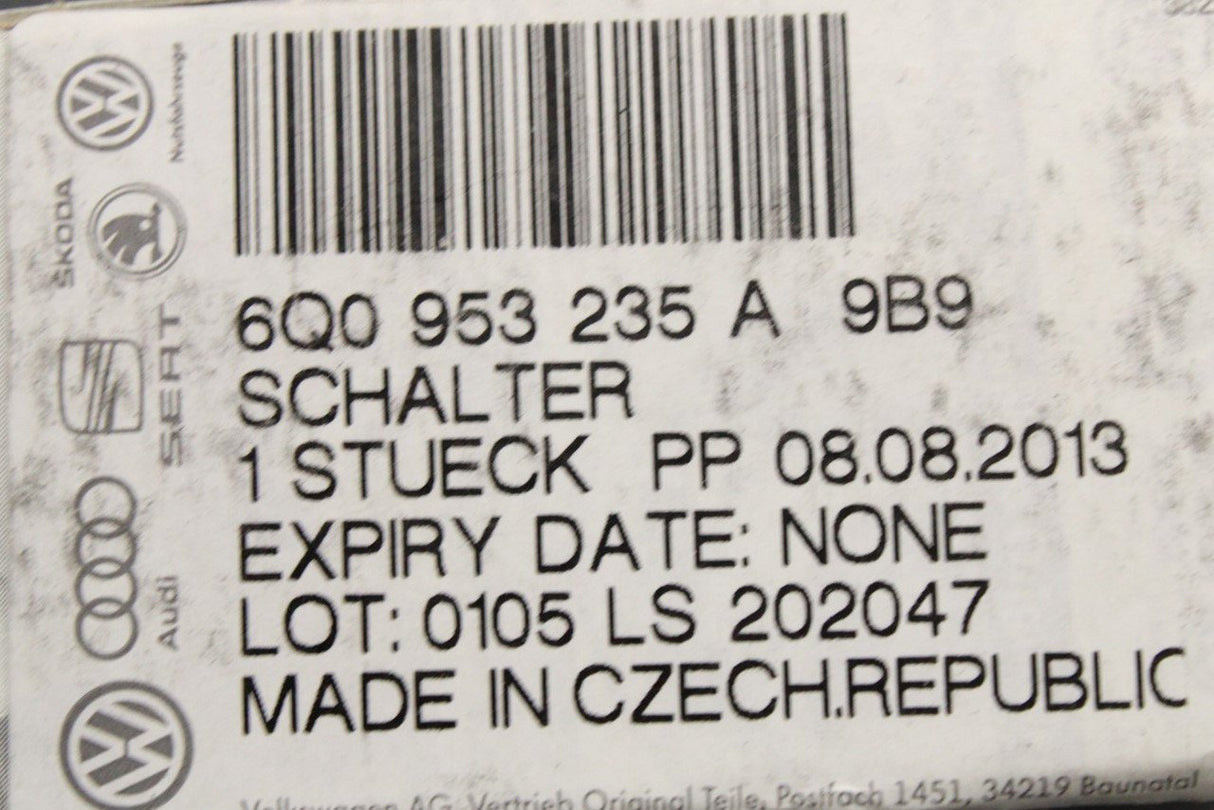VW Polo 9N 9N3 2002-2008 hazard light switch 6Q0953235A 9B9