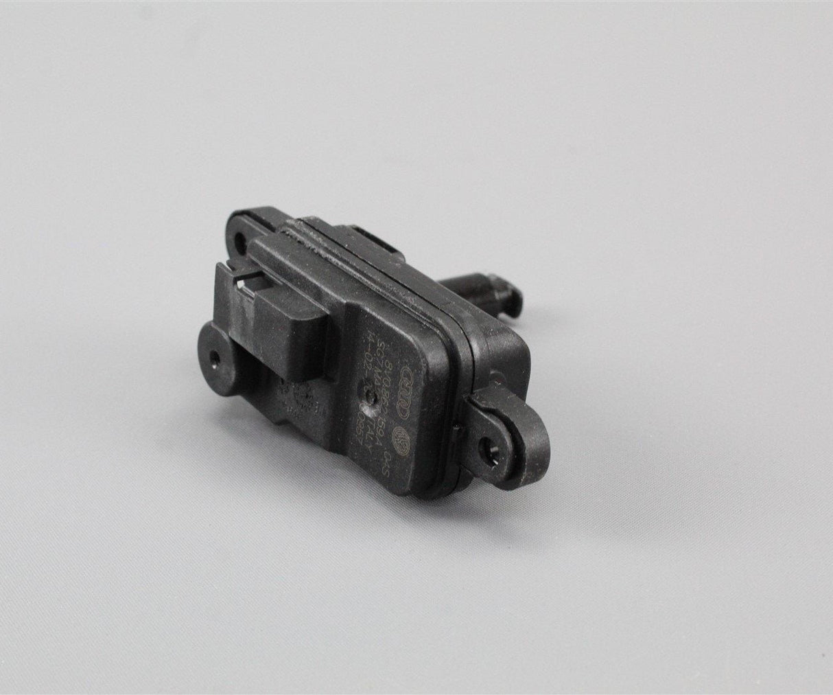 Audi A1 A3 A6 A8 SEAT Arona Ibiza Tarraco fuel flap actuator 8V0862159A