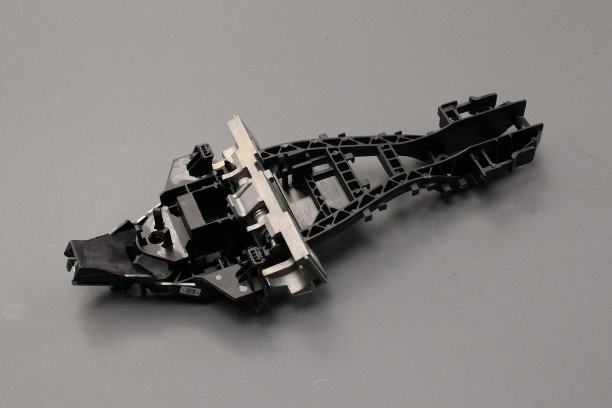 Land Rover Range Rover door handle mounting bracket LR108184