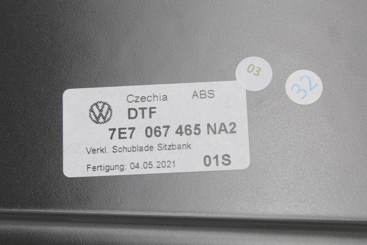 VW Transporter T6.1 2020- Rear double seat lower frame trim 7E7067465NA2