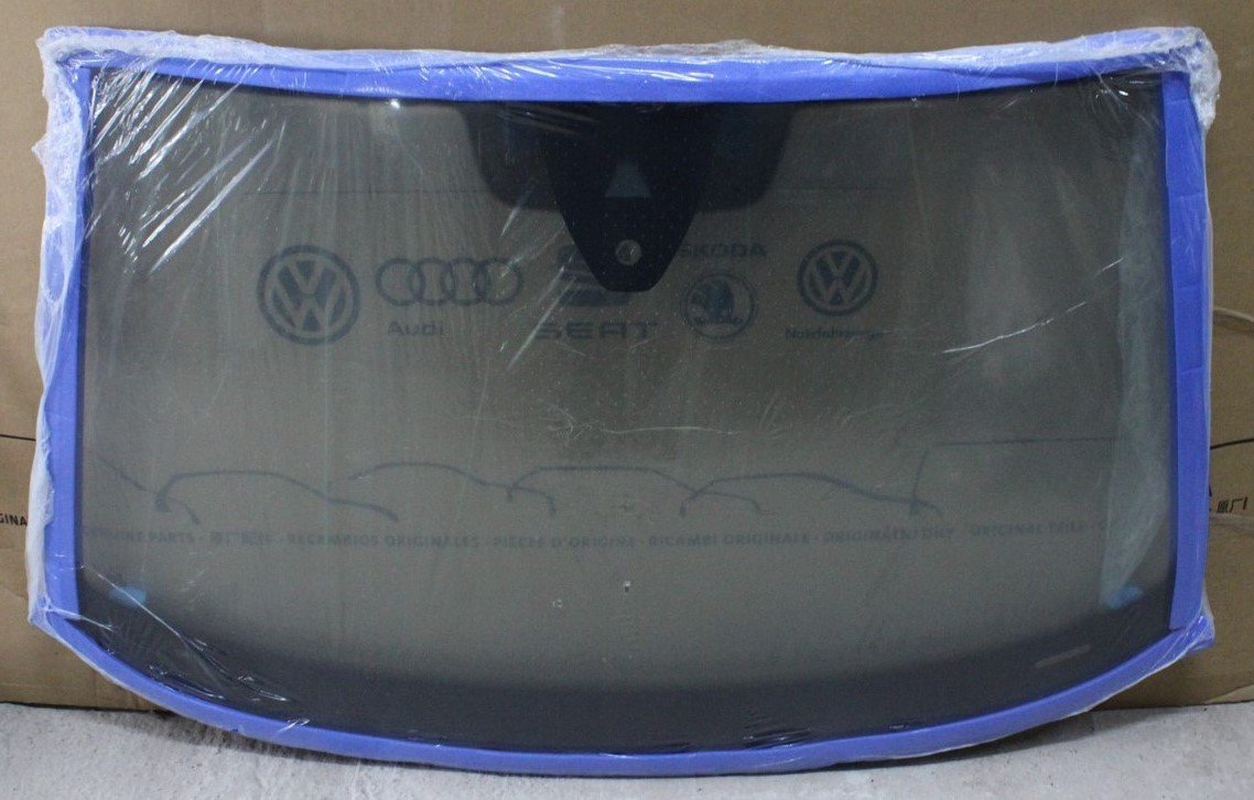 VW Passat B8 2015-on windscreen glass 3G0845011ATNVB