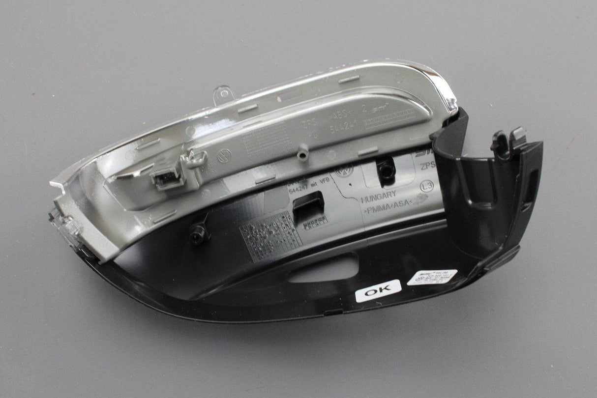 VW Passat B7 CC Scirocco Jetta wing mirror indicator (left) 3C8949101E