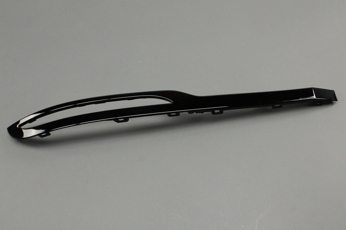 Range Rover Velar 2017-on rear bumper trim strip (right) LR093570